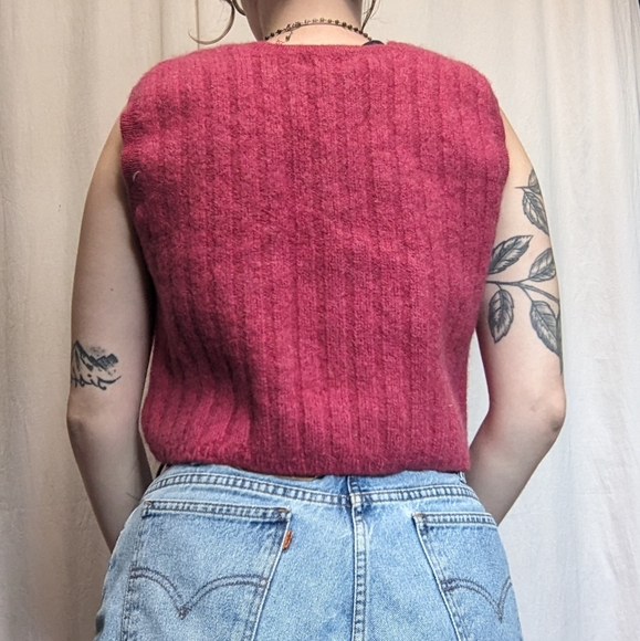 Tabi knit cropped vest - Picture 3 of 9